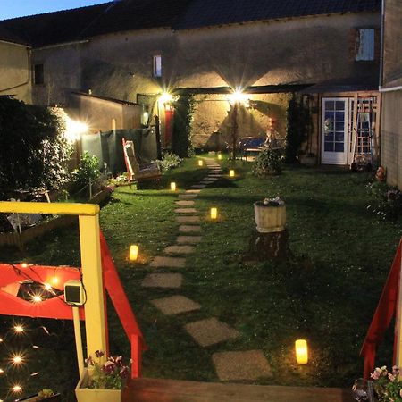 La Roulotte De Lola - Chambre D'Hotes La Celle  Экстерьер фото