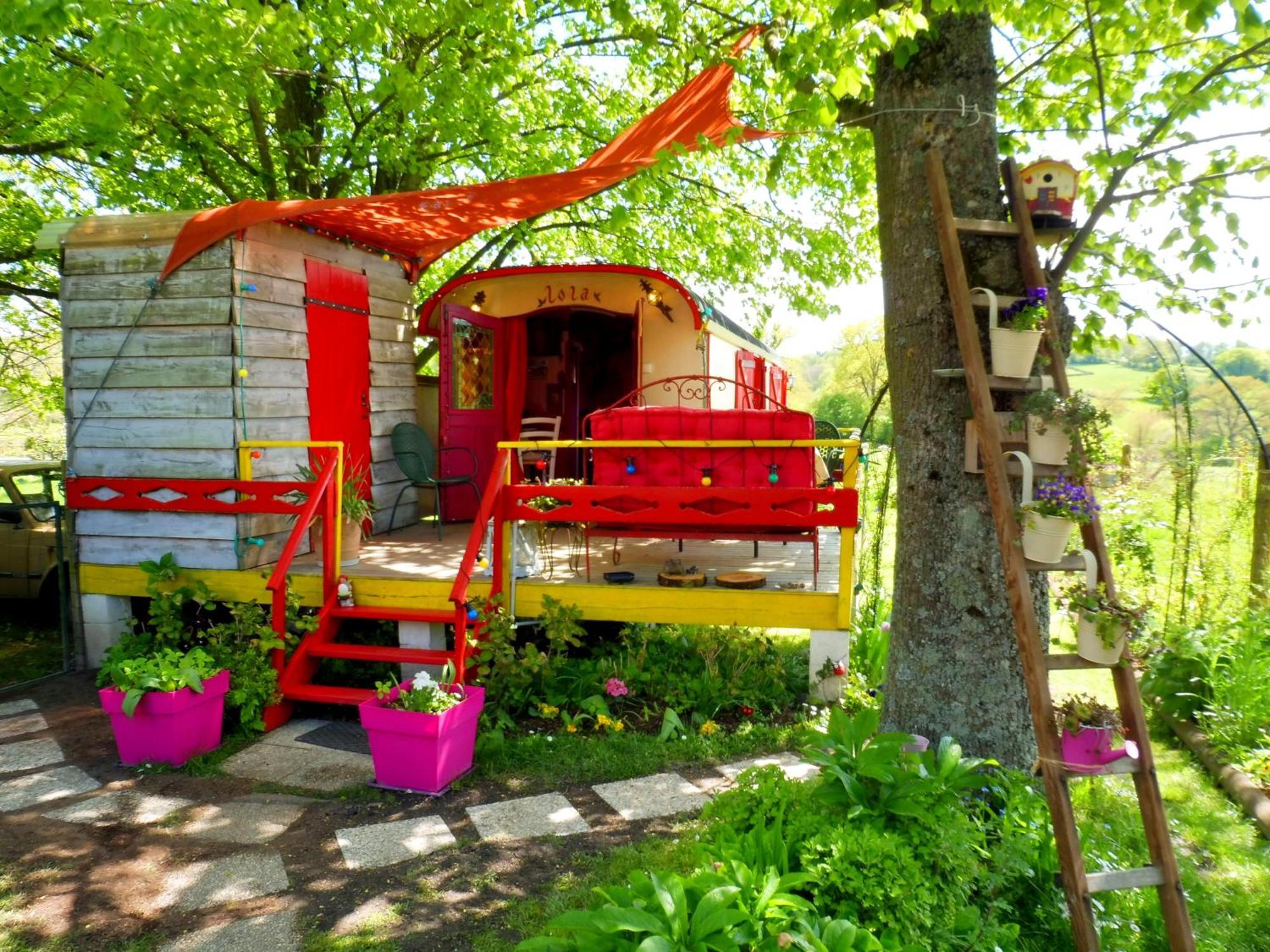 La Roulotte De Lola - Chambre D'Hotes La Celle  Экстерьер фото
